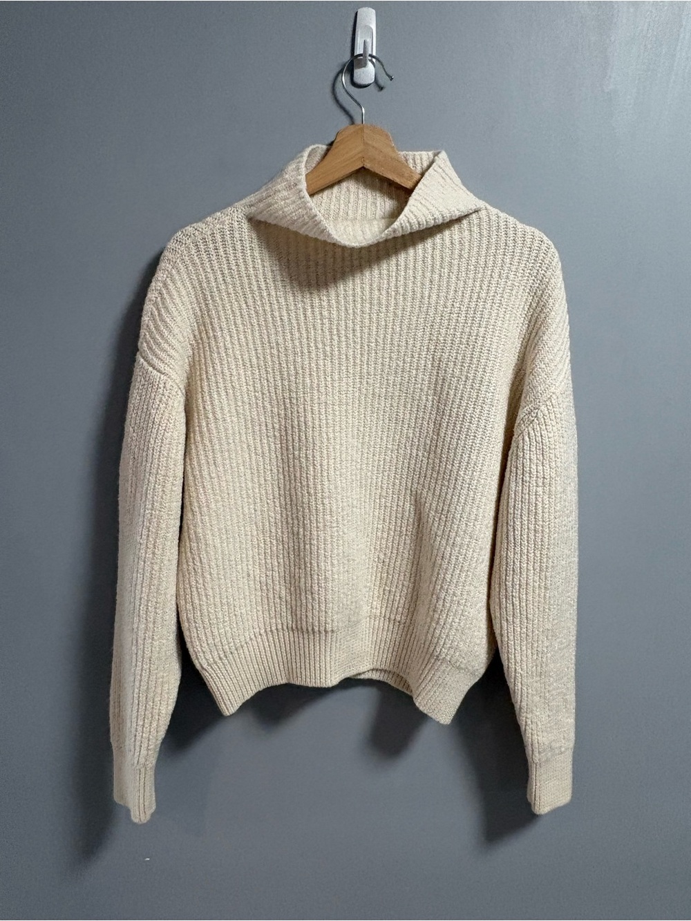 Aritzia - Wilfred Sweater